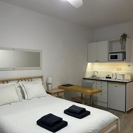 Engineer Lane House Hotell Gibraltar Exteriör bild